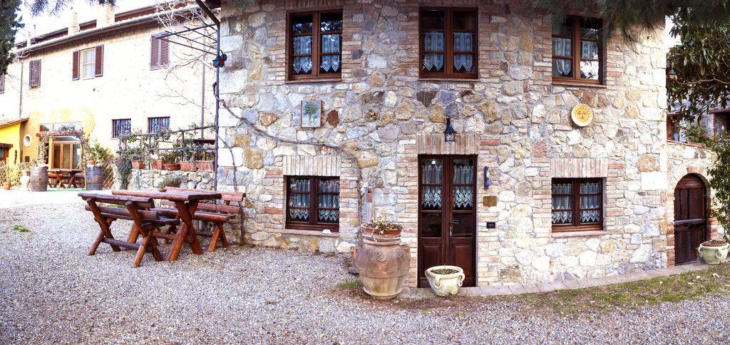 Agriturismo Il Noce Villa Castiglione d'Orcia Exterior photo